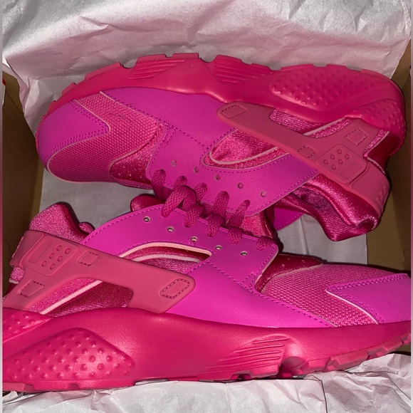 Nike Huarache Run. Boys Grade school US 7Y. Never been worn - Picture 3 of 6